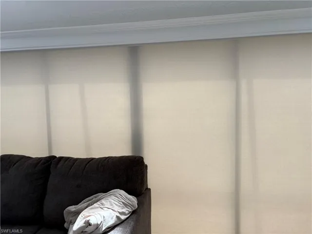 Closer look at the Smart Blinds in the lower position. Super easy to raise and lower them using the remote.