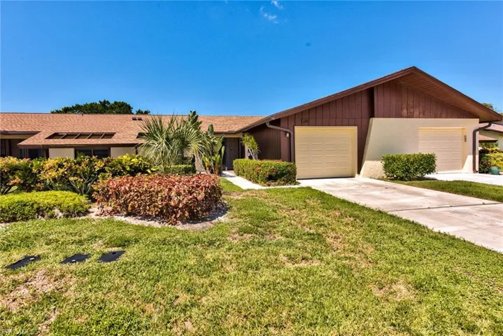150 Round Key Cir G-15, Naples, Florida 34112