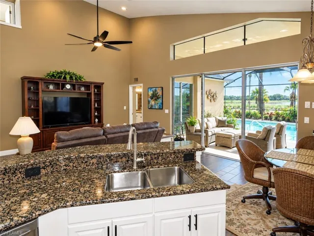 9223 Independence Way, Fort Myers, Florida 33913