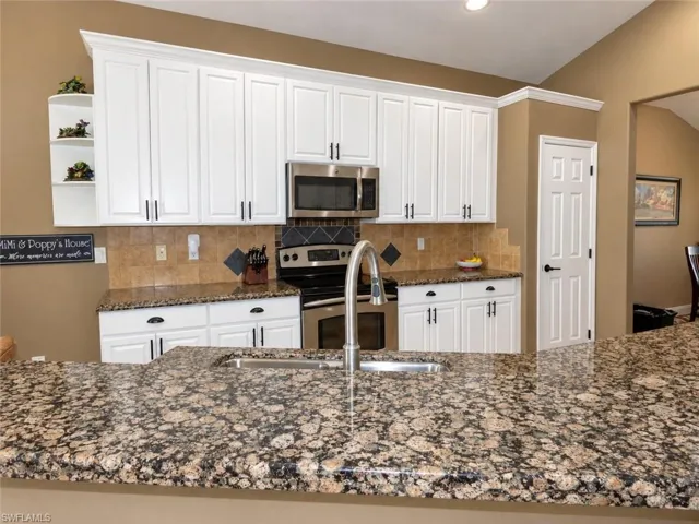 9223 Independence Way, Fort Myers, Florida 33913