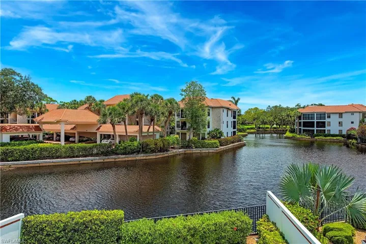 5914 Via Lugano # 2, Naples, Florida 34108