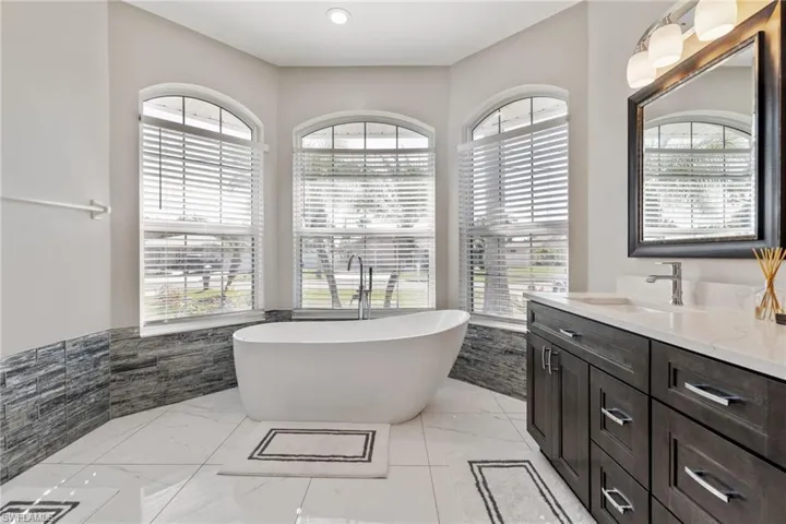 321 Se 31st St, Cape Coral, Florida 33904