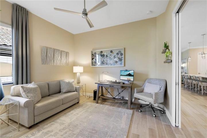 Den/4th Bedroom
