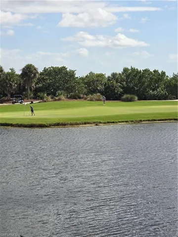 Amazing View of Large Lake and Golf Course from Dining Room!