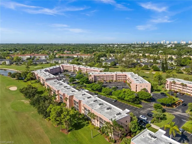 200 Turtle Lake Ct 205, Naples, Florida 34105