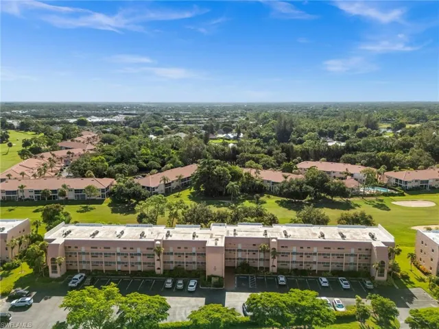 200 Turtle Lake Ct 205, Naples, Florida 34105