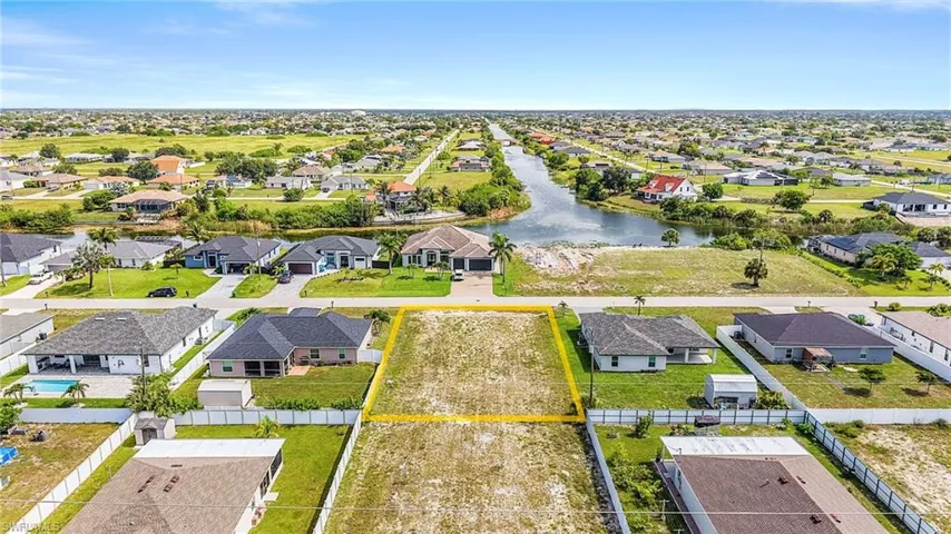 914 Nw 8th Ter, Cape Coral, Florida 33993