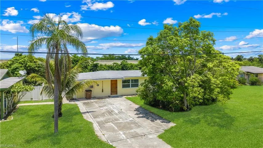 127  Schneider  DR, Fort Myers, FL 33905