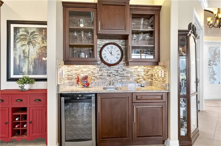 3703 Sw 2nd Ln, Cape Coral, Florida 33991
