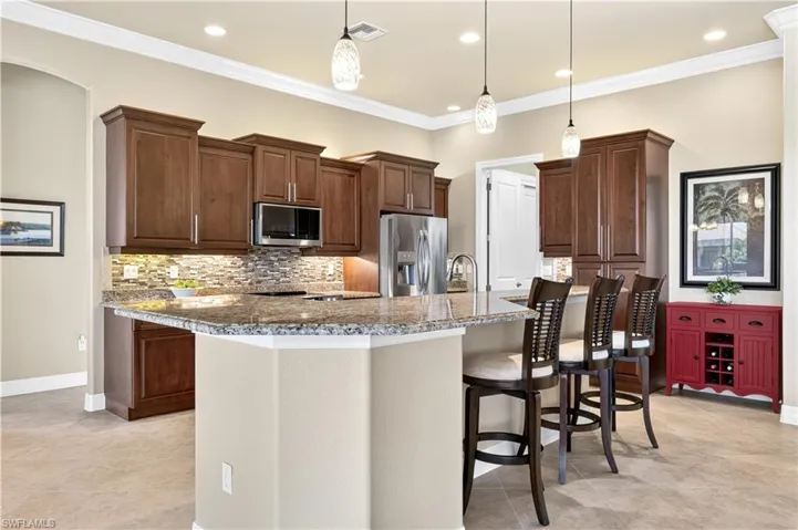 3703 Sw 2nd Ln, Cape Coral, Florida 33991