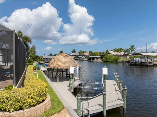 3703 Sw 2nd Ln, Cape Coral, Florida 33991