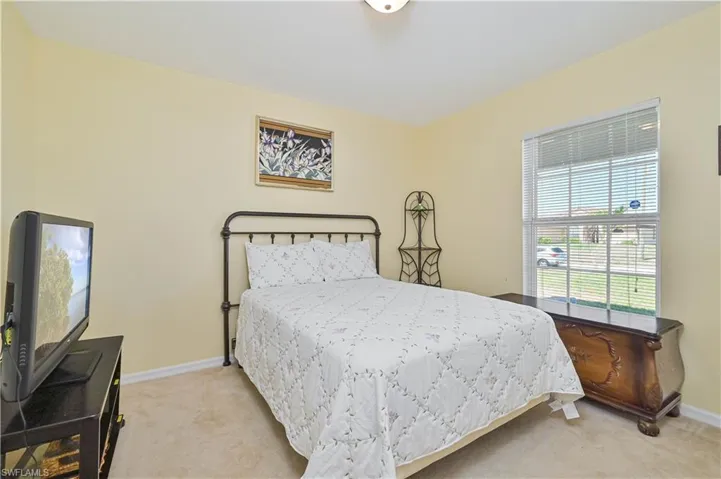 3230 Nw 3rd Pl, Cape Coral, Florida 33993
