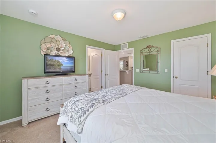 3230 Nw 3rd Pl, Cape Coral, Florida 33993