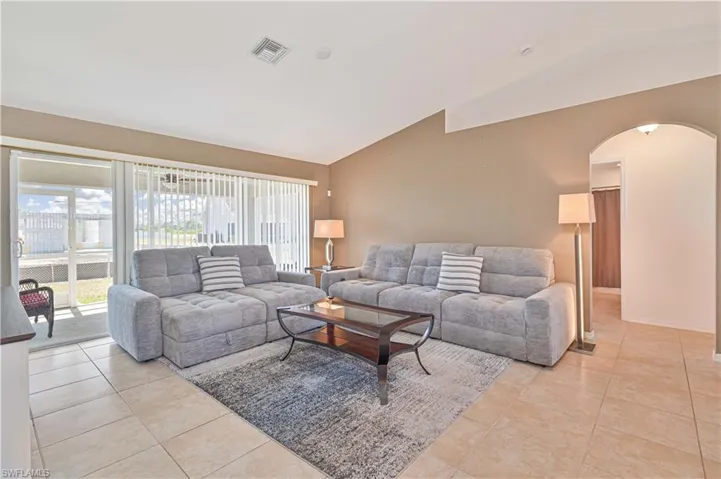 3230 Nw 3rd Pl, Cape Coral, Florida 33993