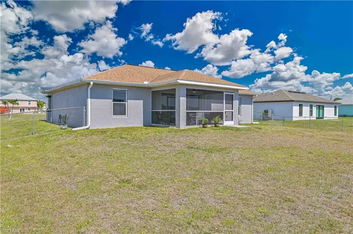 3230 Nw 3rd Pl, Cape Coral, Florida 33993