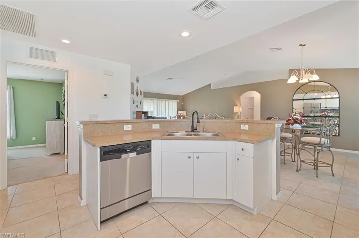 3230 Nw 3rd Pl, Cape Coral, Florida 33993