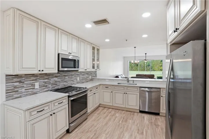 3554 Haldeman Creek Dr 113, Naples, Florida 34112