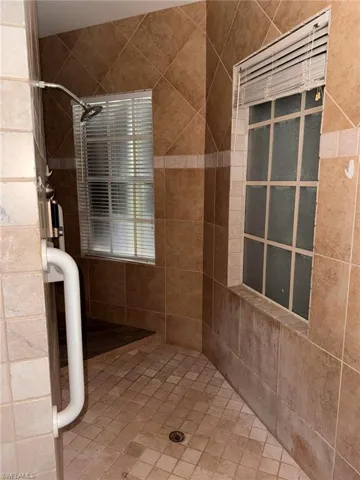 1154 Damen St E, Lehigh Acres, Florida 33974