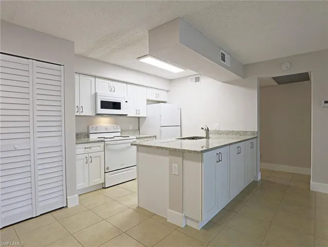 5307 Summerlin Rd 705, Fort Myers, Florida 33919