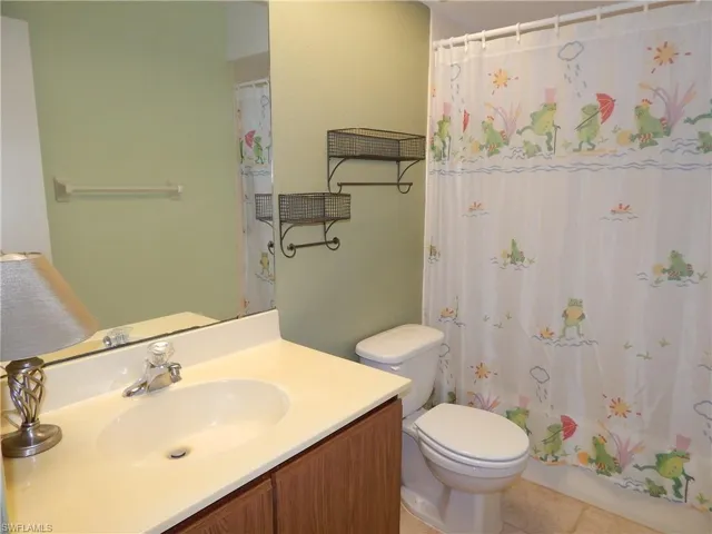 Guest Bath!