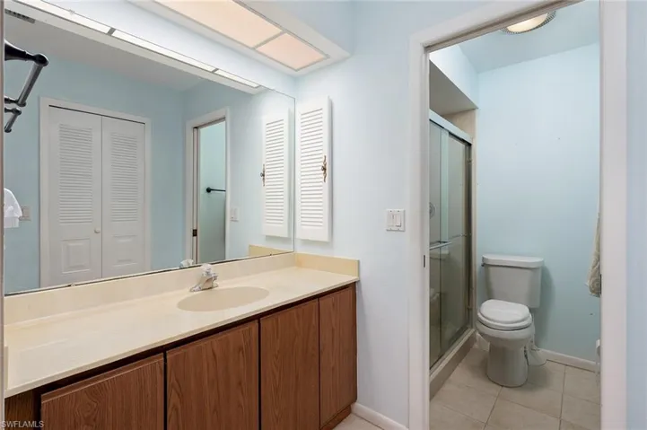 Plus Huge Walk In Closet!