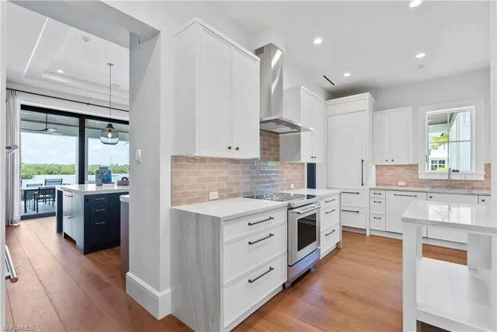2375 Snook Dr, Naples Fl 34102