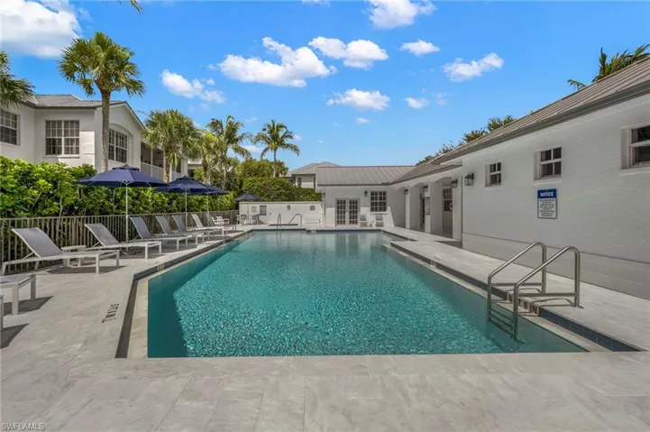 Pool and club house