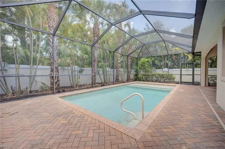 13631 Manchester Way, Naples, Florida 34109