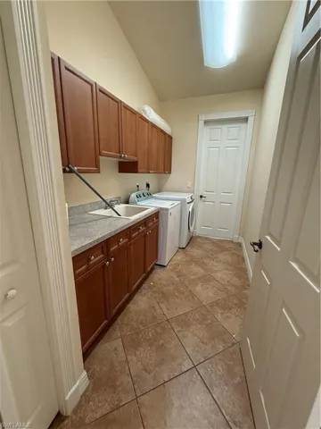 217 Ne 21st Pl, Cape Coral, Florida 33909