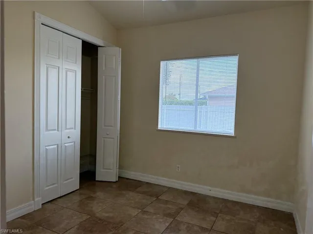 217 Ne 21st Pl, Cape Coral, Florida 33909