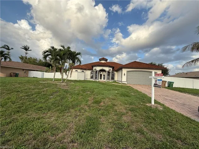 217 Ne 21st Pl, Cape Coral, Florida 33909