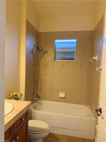 217 Ne 21st Pl, Cape Coral, Florida 33909