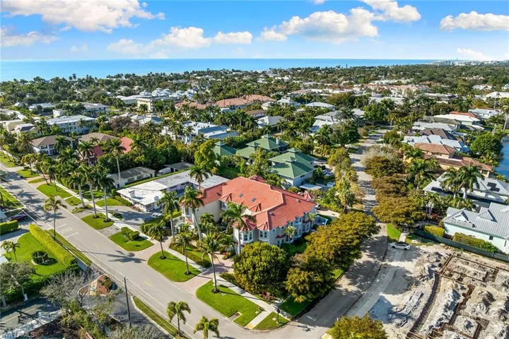 443 8th Ave S 104, Naples, Florida 34102