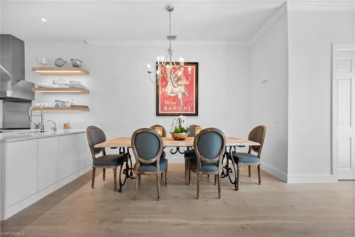 443 8th Ave S 104, Naples, Florida 34102