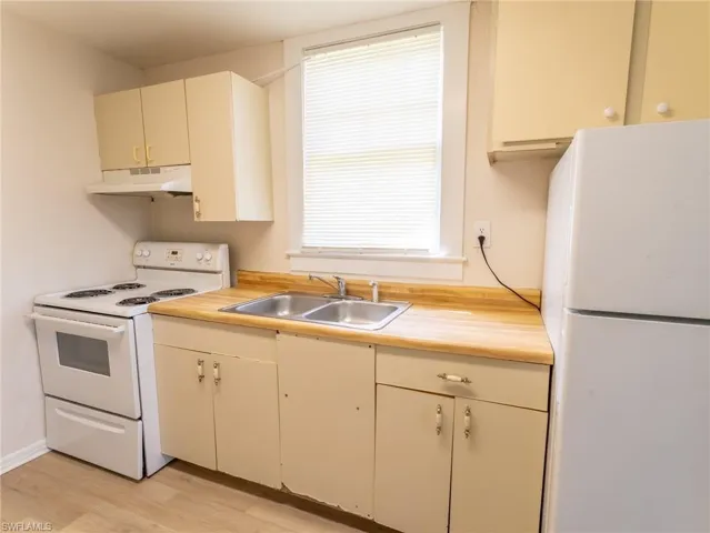 3802 Seminole Ave, Fort Myers, Florida 33916