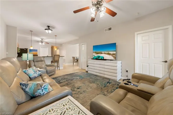 10033 Heather Ln, Naples, Florida 34119
