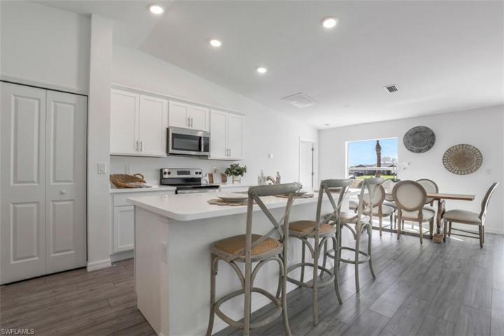 139 SE 22nd TER, CAPE CORAL FL 33990