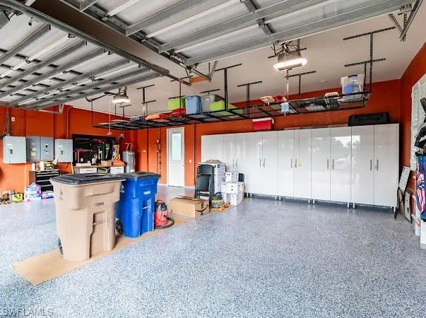 3 CAR GARAGE