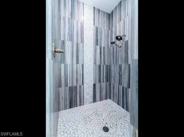 MASTER SHOWER