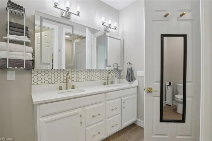 1108  Enbrook  LOOP, Naples, FL 34114