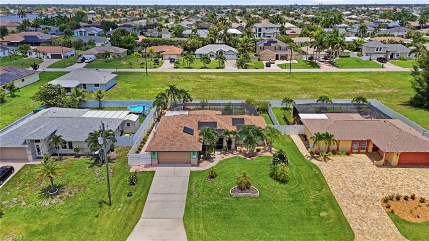 4425 14th Pl, Cape Coral, Florida 33914
