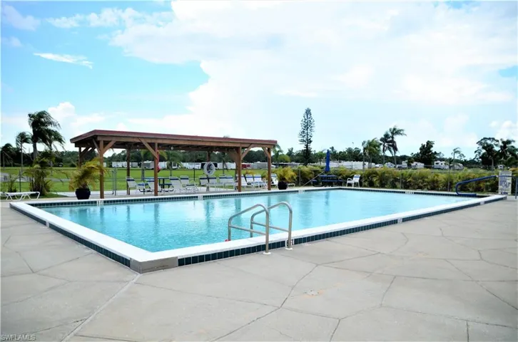 Community pool