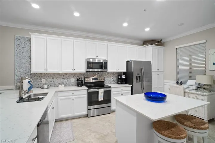 9596 Trevi Ct 5444, Naples, Florida 34113