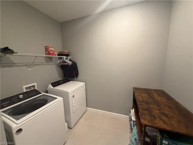 1845 Amador Ct, Naples, Florida 34120