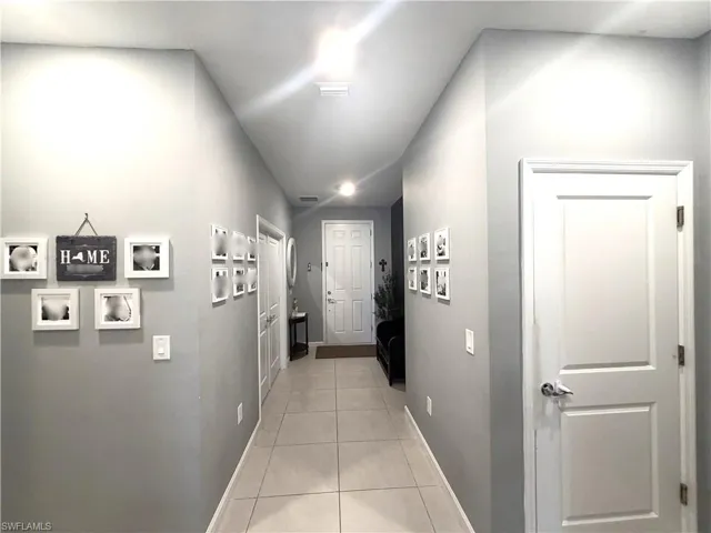 1845 Amador Ct, Naples, Florida 34120
