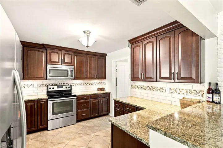 2741 Mcgregor Blvd, Fort Myers, Florida 33901