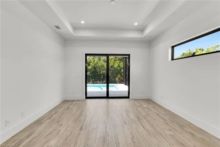 60 Tahiti Rd, Marco Island, Florida 34145