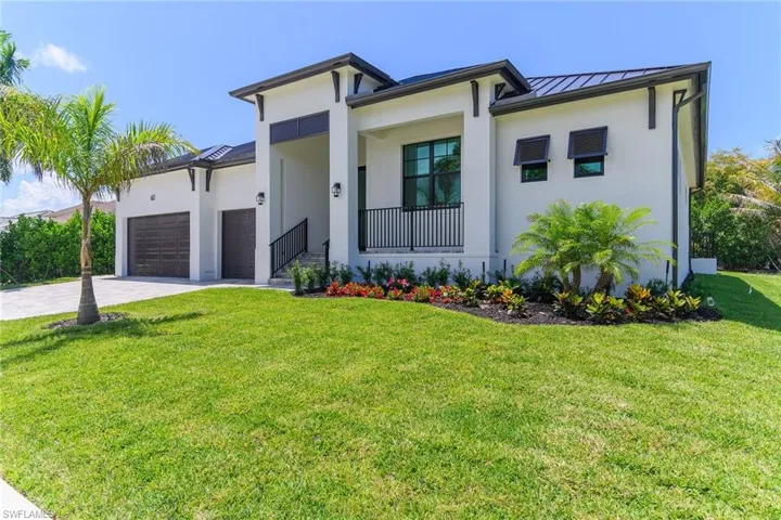 60 Tahiti Rd, Marco Island, Florida 34145