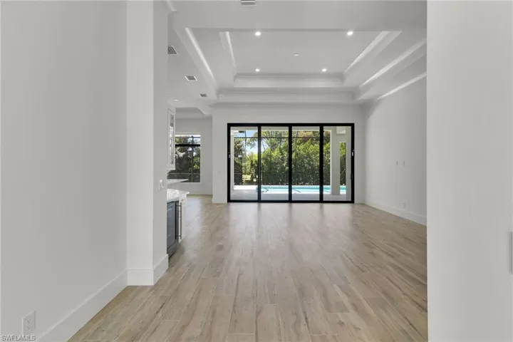 60 Tahiti Rd, Marco Island, Florida 34145