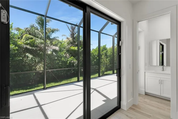 60 Tahiti Rd, Marco Island, Florida 34145